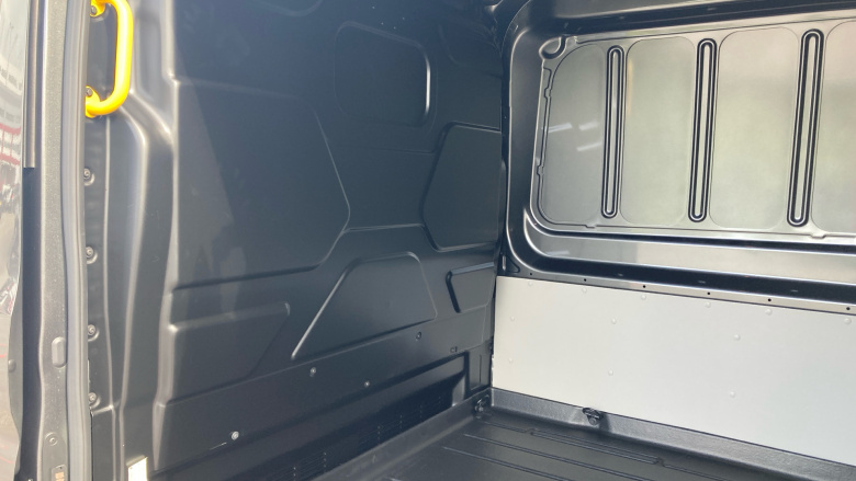 Ford Transit E-350 L3 Rwd 135kW 68kWh H2 Trend Van Auto